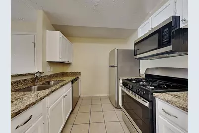 3902 Mattingham Drive, Houston, TX 77066 - Photo 6
