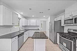 5010 E Newpark Dr, Houston, TX 77041 - Photo 14