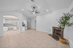 5010 E Newpark Dr, Houston, TX 77041 - Photo 8