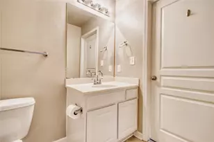 1725 Harvey Mitchell Pkwy S, College Station, TX 77840 - Photo 26