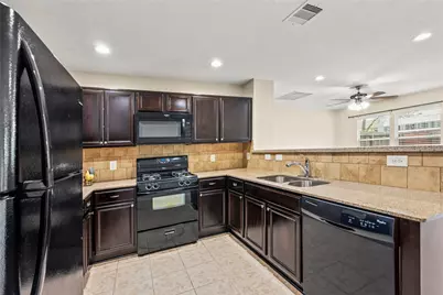 16131 Sweetwater Fields Lane, Tomball, TX 77377 - Photo 4