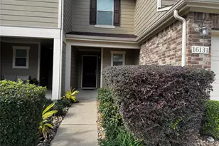 16131 Sweetwater Fields Ln, Tomball, TX 77377 - Photo 2