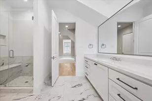 31 Wentworth Gate Path, Houston, TX 77027 - Photo 28