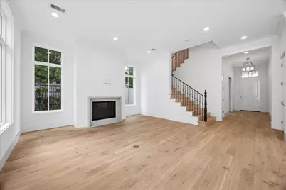 31 Wentworth Gate Path, Houston, TX 77027 - Photo 6