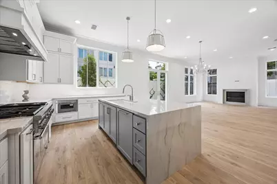 31 Wentworth Gate Path, Houston, TX 77027 - Photo 10