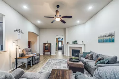 4718 Sedgewood Drive, Rosenberg, TX 77471 - Photo 2