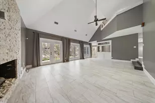 11626 Taos Ln, Houston, TX 77070 - Photo 8