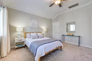 8812 Narrow Leaf St, Houston, TX 77080 - Photo 22