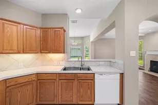 7238 Welshwood Ln, Sugar Land, TX 77479 - Photo 18