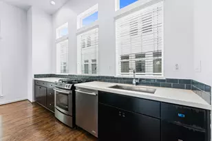 120 Pierce St, Houston, TX 77002 - Photo 16
