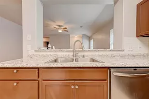 19802 River Breeze Dr, Tomball, TX 77375 - Photo 6