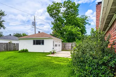 8927 Langdon Lane, Houston, TX 77036 - Photo 32