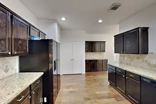 3719 Pine Lake Dr, Pearland, MS 77581 - Photo 2