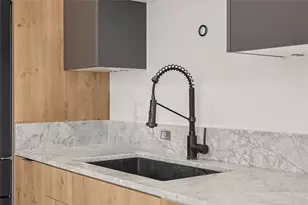 1550 Ashway St, Conroe, TX 77385 - Photo 8