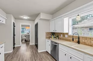 7911 Heathrow Ln, Spring, TX 77379 - Photo 8