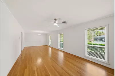 6323 Cindy Lane, Houston, TX 77008 - Photo 8