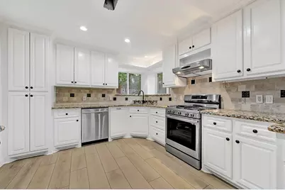 725 Talmalge Hall Drive, Conroe, TX 77302 - Photo 12