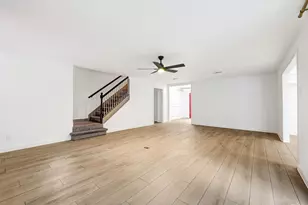 725 Talmalge Hall Dr, Conroe, TX 77302 - Photo 10