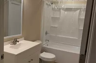 808 Josephine St, Yoakum, TX 77995 - Photo 16