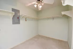 748 W Bayshore Dr, Palacios, TX 77465 - Photo 22