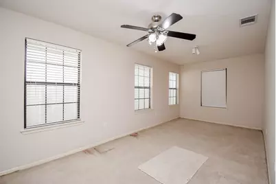 748 W Bayshore Drive, Palacios, TX 77465 - Photo 32