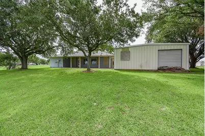 748 W Bayshore Drive, Palacios, TX 77465 - Photo 46