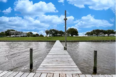748 W Bayshore Drive, Palacios, TX 77465 - Photo 44