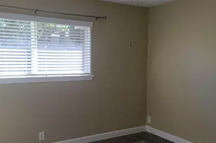 11123 Hazelhurst Dr, Houston, TX 77043 - Photo 10