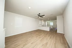 15619 Buffalo Mdw Ct, Houston, TX 77090 - Photo 6