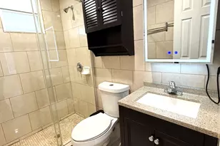 5763 Westover St, Houston, TX 77033 - Photo 10