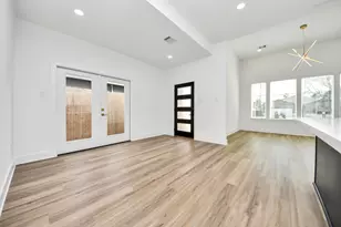 9309 Caddo St, Houston, TX 77078 - Photo 8