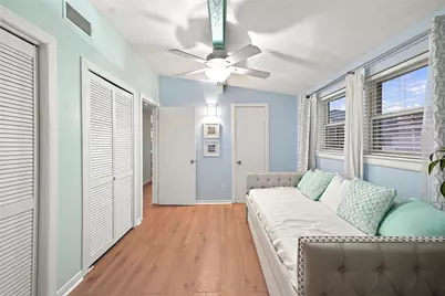 22118 Matagorda Drive, Galveston, TX 77554 - Photo 24