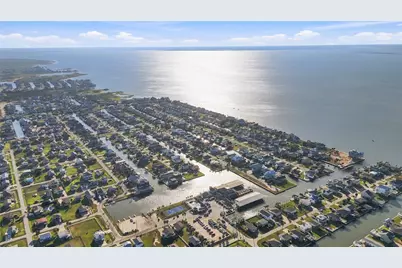 22118 Matagorda Drive, Galveston, TX 77554 - Photo 32