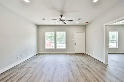 420 Ave B, La Marque, TX 77564 - Photo 8