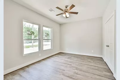 420 Ave B, La Marque, TX 77564 - Photo 18