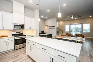 1952 Purswell Rd, Houston, TX 77055 - Photo 18