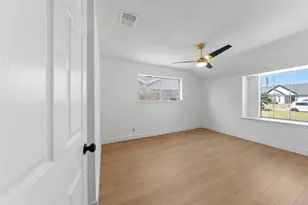 5607 Arncliffe Dr, Houston, TX 77088 - Photo 20