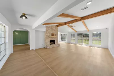 5607 Arncliffe Drive, Houston, TX 77088 - Photo 8