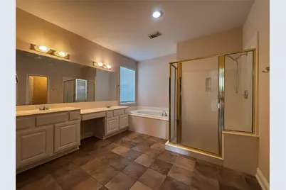 5547 Cranston Court, Sugar Land, TX 77479 - Photo 18