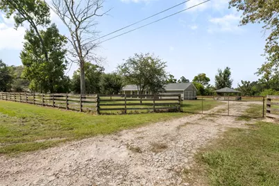 28081 Ivy Oaks Lane, Splendora, TX 77372 - Photo 22