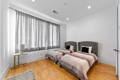 606 Oakley Street, Houston, TX 77006 - Photo 34
