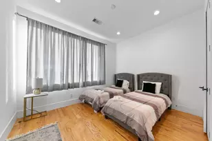 606 Oakley St, Houston, TX 77006 - Photo 34