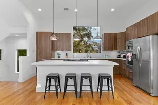 606 Oakley St, Houston, TX 77006 - Photo 12
