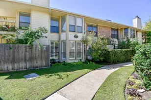 1881 Bering Dr, Houston, TX 77057 - Photo 2