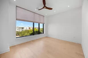 2323 W Main St, Houston, TX 77098 - Photo 18