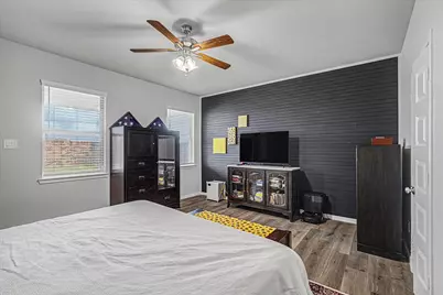 1931 Middle Pass Lane, Angleton, TX 77515 - Photo 24