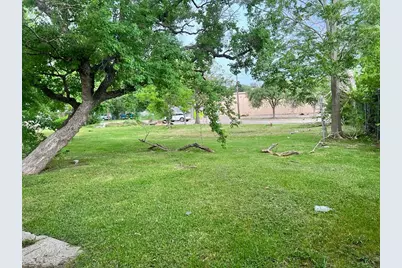 3848 Mainer Street, Houston, TX 77021 - Photo 2