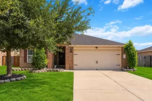 9903 Garnet Springs Dr, Rosharon, TX 77583 - Photo 1