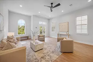 1035 W 17th St, Houston, TX 77008 - Photo 4