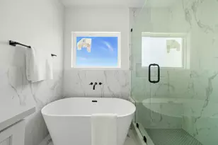 7723B Hammerly Blvd, Houston, TX 77055 - Photo 2